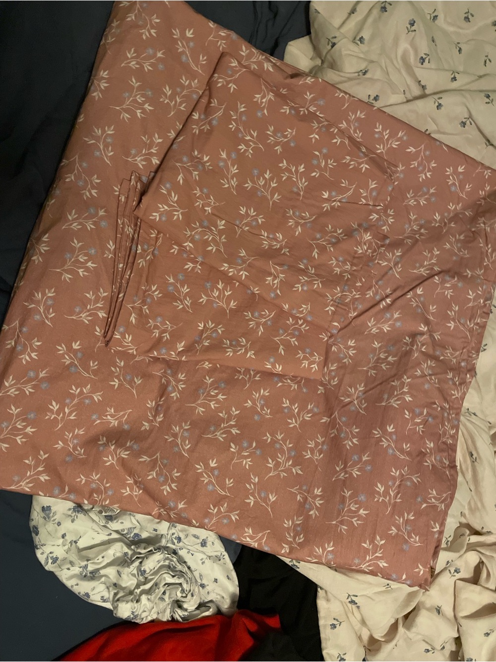 Piglet in bed chestnut floral percale cotton